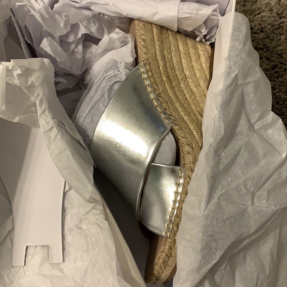 Neiman Marcus Silver Espadrille Wedge Sandals Crossover Straps - Picture 4 of 6
